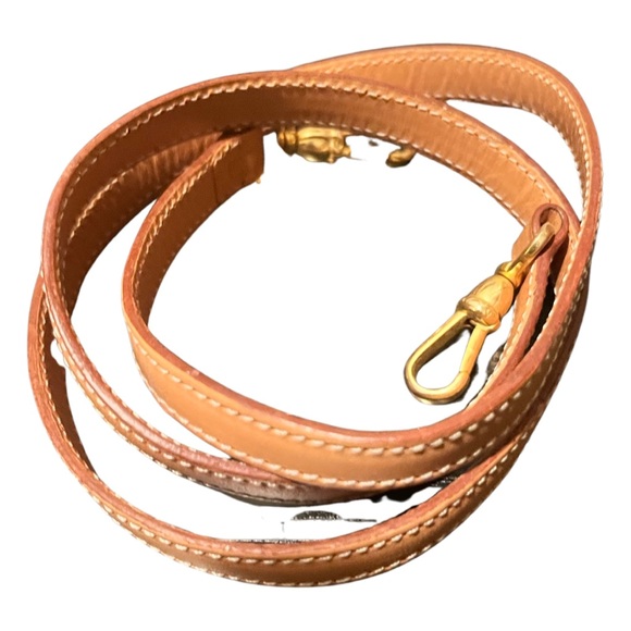 SISO - Leather Zippered Tote - Picture 5 of 8